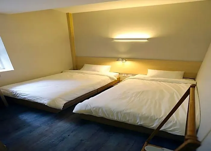 Hotel 8 3*