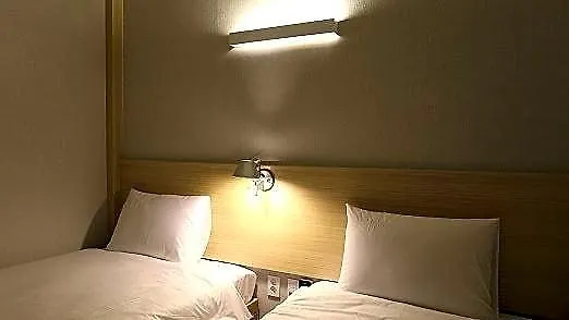 8 Hotel 3*
