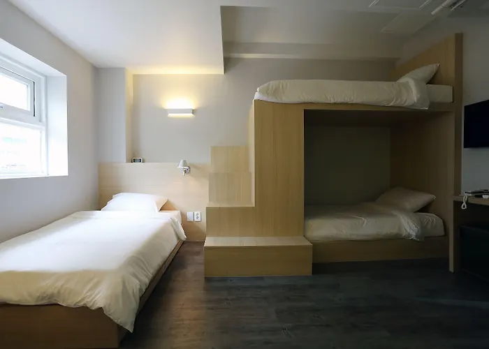 Hotel 8 3*
