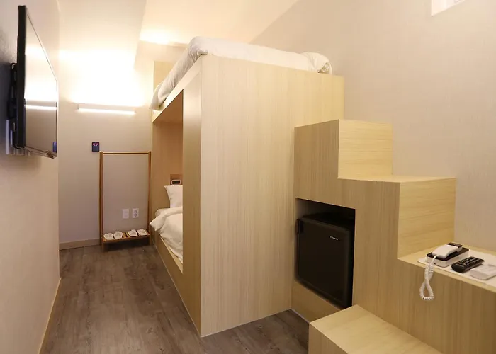 Hotel 8 3*